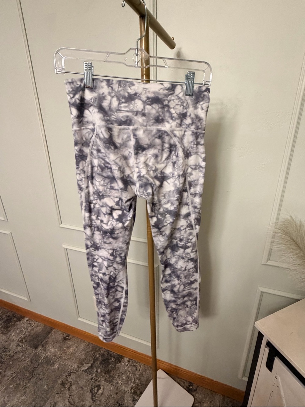 Athleta High Waist Leggings Gray White MSRP $108